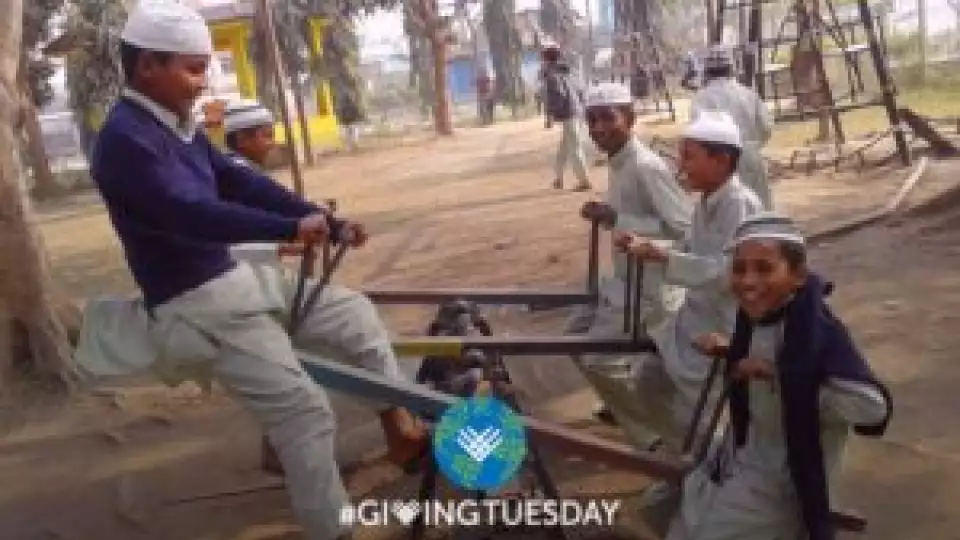 giving tuesday img@2x 300x169