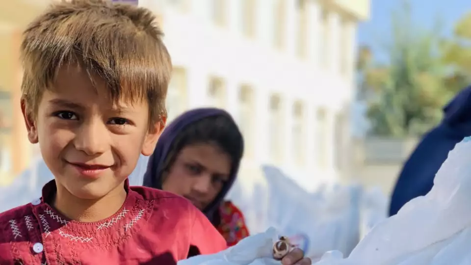 1 million kilos of rice are being provided for the hungry in Afghanistan