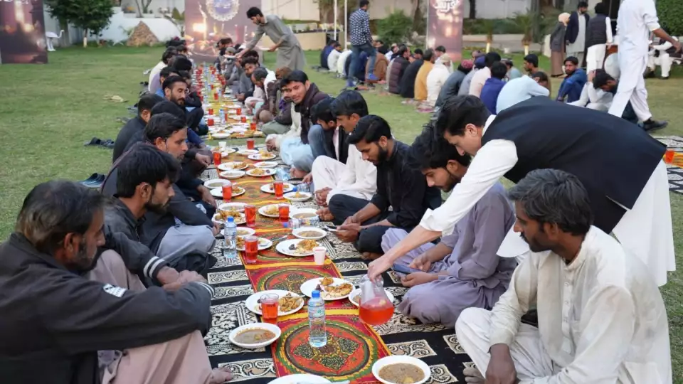 Iftar arrangements at the Zakat Foundation office in Pakistan for needy families