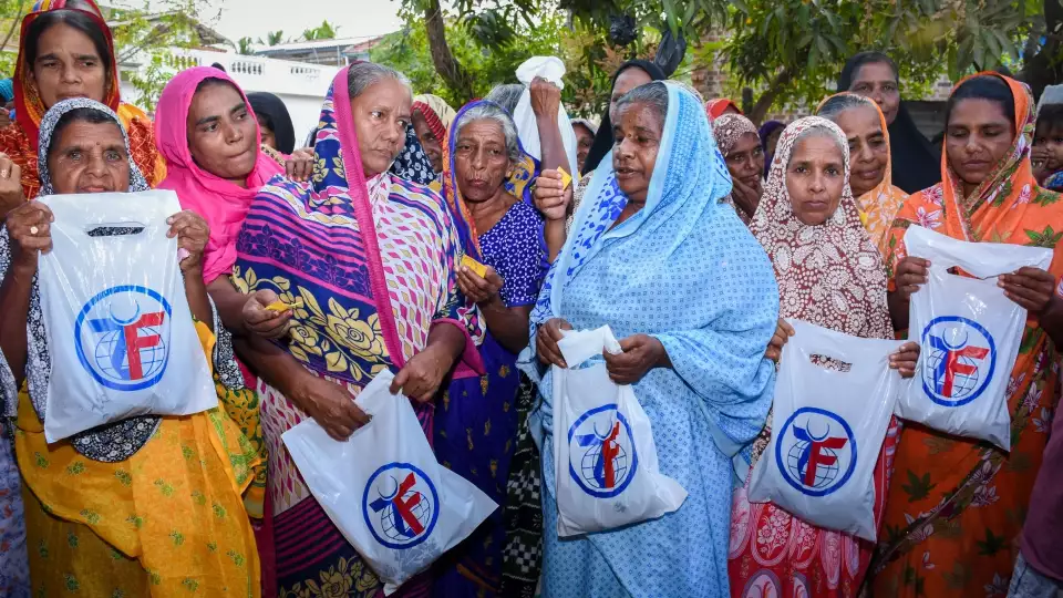 Udhiyah-Qurbani shares ensure families in Sri Lanka have nourishing food.