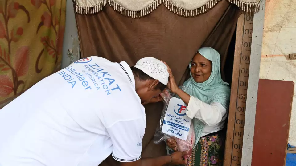 Your Udhiyah share helps food insecure families eat nourishing meals and gives them hope that they are not alone.
